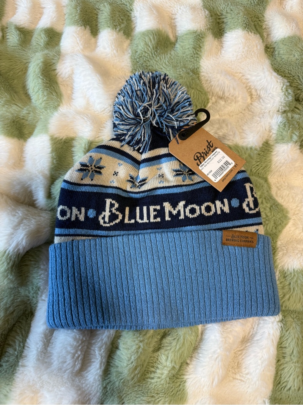 New W/tags Blue Moon Pom Beanie - Light Blue/Navy